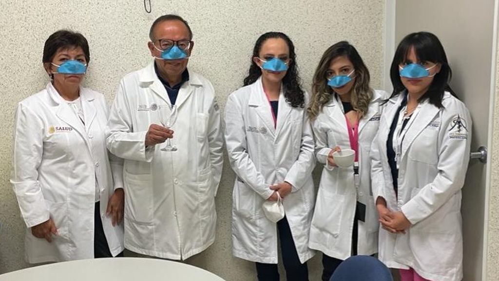 'Mask Eating': la mascarilla nasal que solo tapa la nariz pero deja la boca descubierta