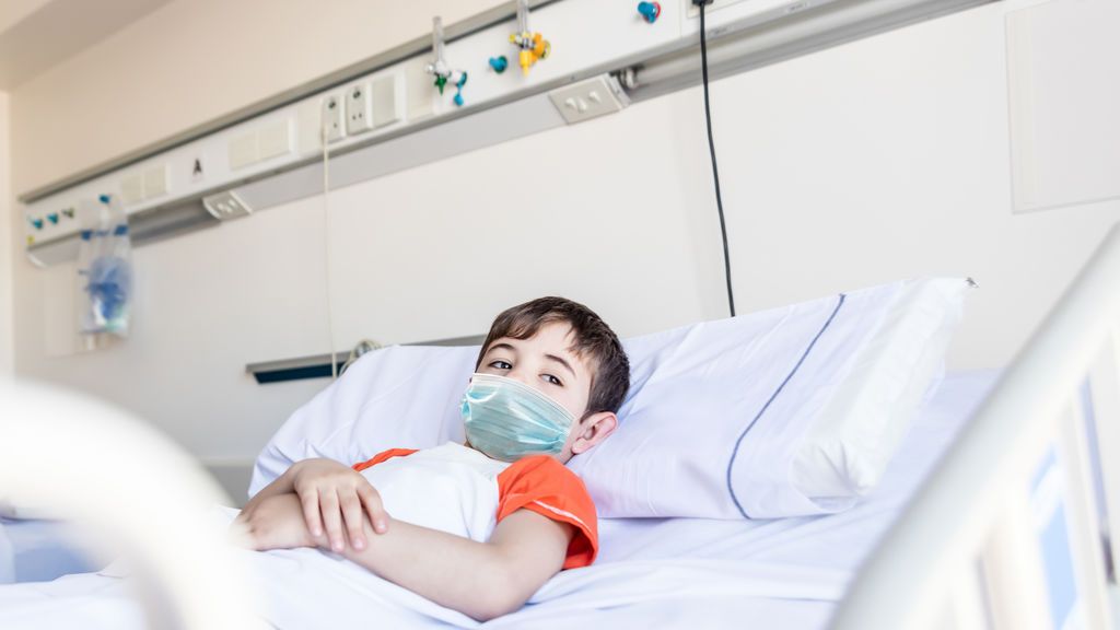 Sanidad admite un error en los datos de mortalidad infantil por covid: “Han contado centenarios como menores” Sanidad admite un error en los datos de mortalidad infantil por covid: “Han contado centenarios como menores”