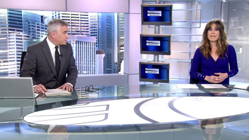 Con David Cantero e Isabel Jiménez Informativos Telecinco 2021 Mediodía 16/03/2021