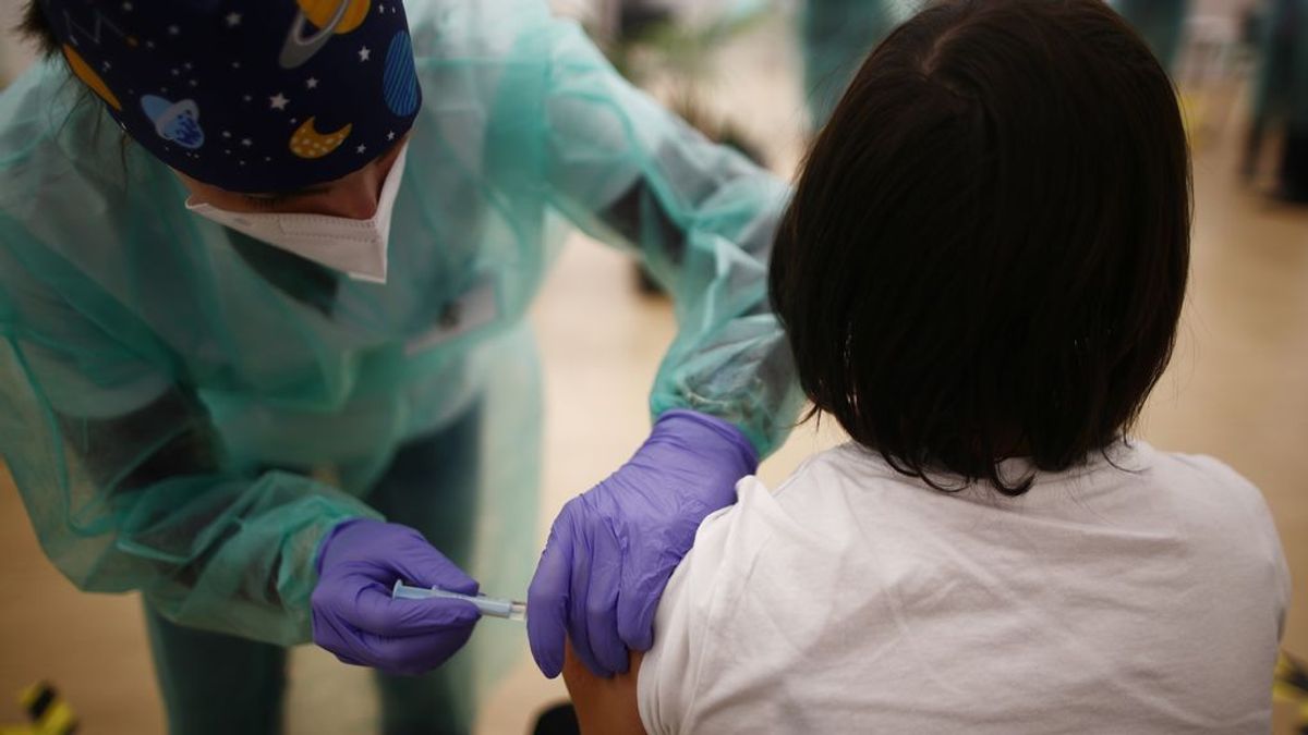 Se investiga la muerte de una profesora vacunada con AstraZeneca en Marbella y que sufrió una hemorragia cerebral Se investiga la muerte de una profesora vacunada con AstraZeneca en Marbella y que sufrió una hemorragia cerebral
