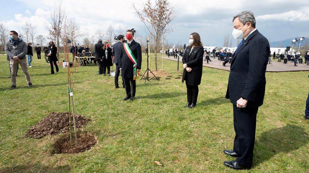 Italia recuerda a sus más de 103.000 muertos en Bérgamo, epicentro de la pandemia en Europa Italia recuerda a sus más de 103.000 muertos en Bérgamo, epicentro de la pandemia en Europa