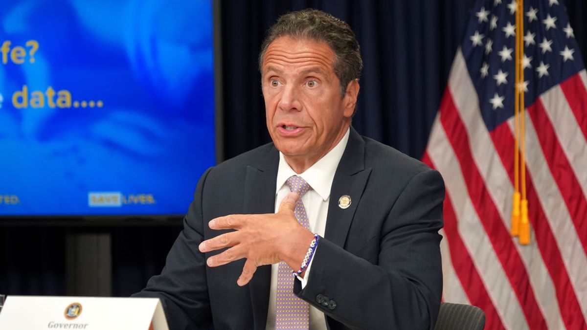 Una de las asistentes que trabaja en la oficina de Cuomo lo acusa de acoso sexual en 'The New York Times' Una de las asistentes que trabaja en la oficina de Cuomo lo acusa de acoso sexual en 'The New York Times'