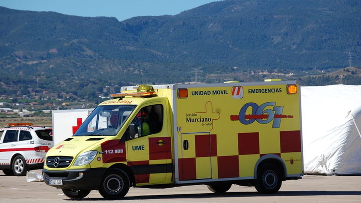 Una niña de un año se precipita desde un piso a la calle en Murcia: está herida grave