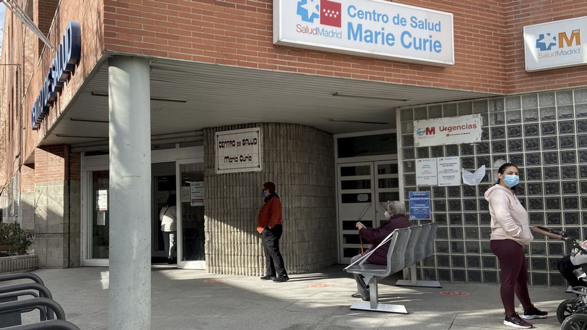 Madrid notifica una bajada de contagios y muertes diarias pero un ligero aumento de la presión hospitalaria Madrid notifica una bajada de contagios y muertes diarias pero un ligero aumento de la presión hospitalaria