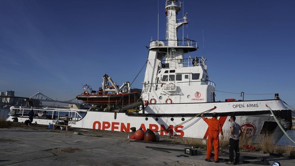 El Ayuntamiento de Barcelona será acusación particular contra Salvini en el caso Open Arms El Ayuntamiento de Barcelona será acusación particular contra Salvini en el caso Open Arms