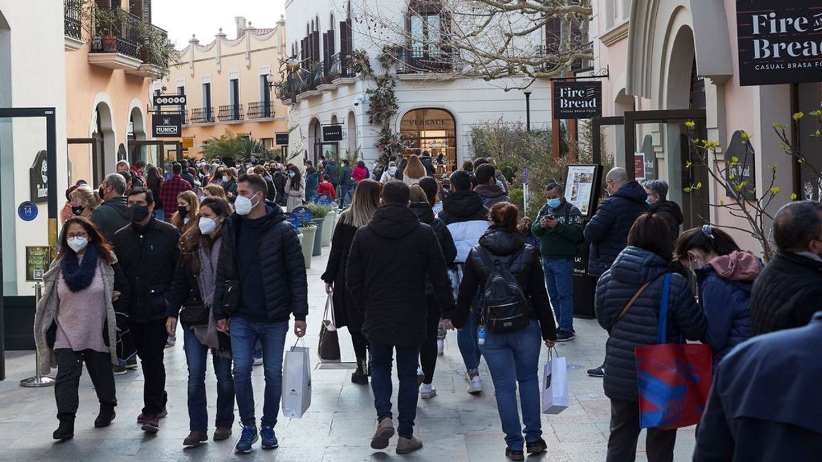 La caída del virus se frena mientras España mira de reojo la sacudida en Europa