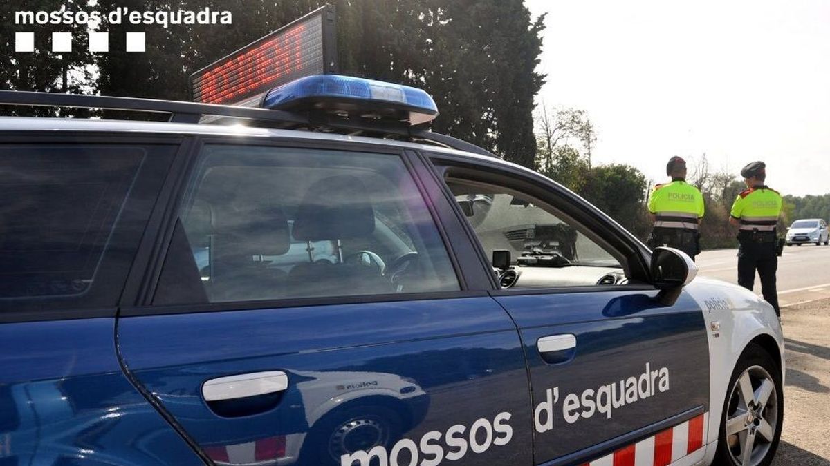 Denuncian a 59 personas que iban en autocar a esquiar saltándose las restricciones de movilidad Denuncian a 59 personas que iban en autocar a esquiar saltándose las restricciones de movilidad