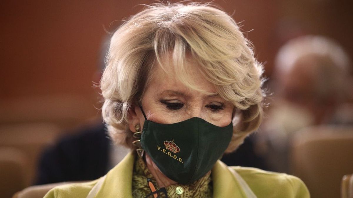 Esperanza Aguirre avisa de que si gana la izquierda empezarán "las expropiaciones y okupaciones" en Madrid Esperanza Aguirre avisa de que si gana la izquierda empezarán "las expropiaciones y okupaciones" en Madrid