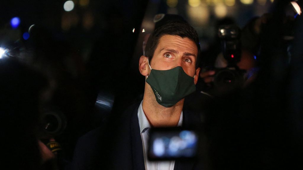 El maquiavélico plan que estuvo a punto de destruir a Djokovic: “Tenía que seducir a Novak y grabarlo” El maquiavélico plan que estuvo a punto de destruir a Djokovic: “Tenía que seducir a Novak y grabarlo”