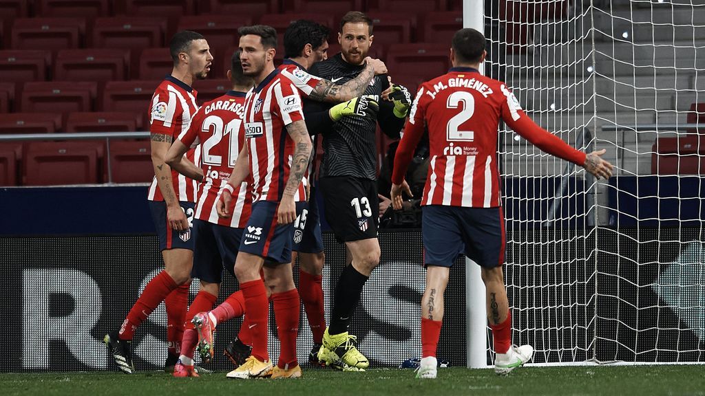 Oblak y Suárez devuelve al Atleti a la senda de la victoria ante el Alavés (1-0)