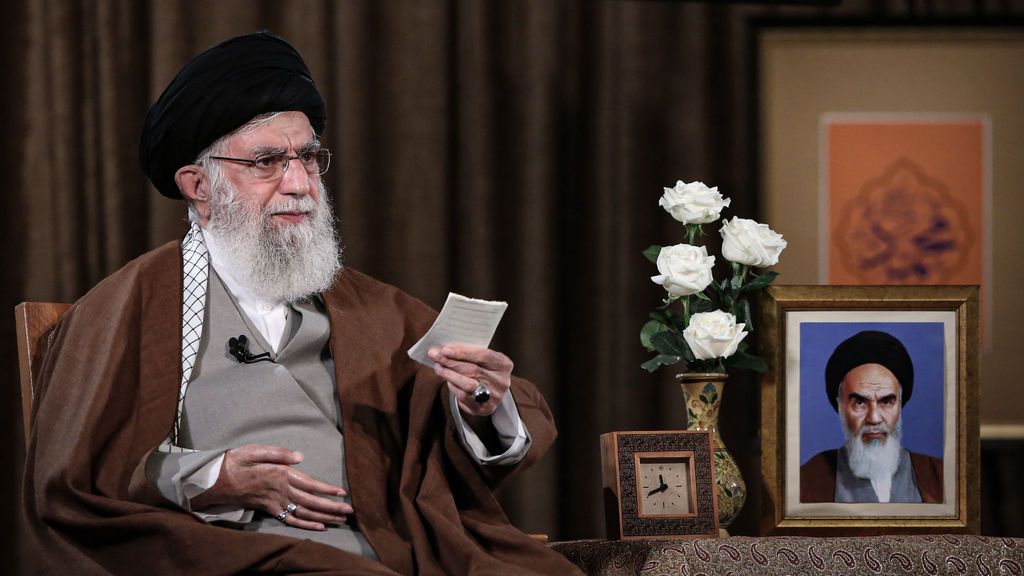 El ayatolá Jamenei asegura que Irán no tiene "ninguna prisa" por resucitar el acuerdo nuclear El ayatolá Jamenei asegura que Irán no tiene "ninguna prisa" por resucitar el acuerdo nuclear