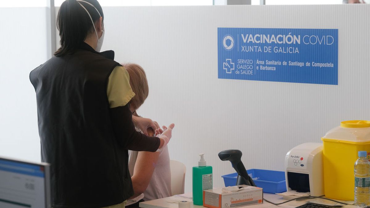 El brote de la residencia de mayores en Pontevedra suma 46 usuarios contagiados tras 13 nuevos casos El brote de la residencia de mayores en Pontevedra suma 46 usuarios contagiados tras 13 nuevos casos