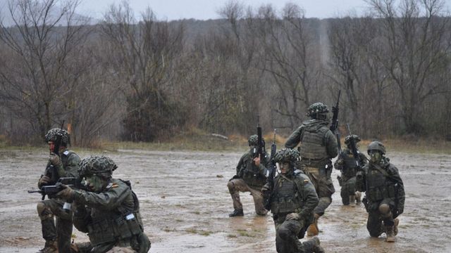 Sueldo De Un Teniente Del Ejercito De Tierra