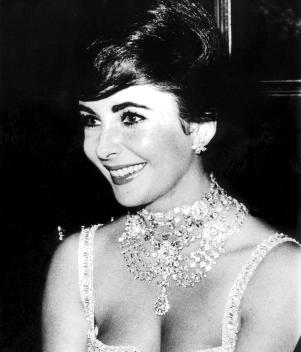 Elizabeth Taylor y su pasión por las joyas (1959)