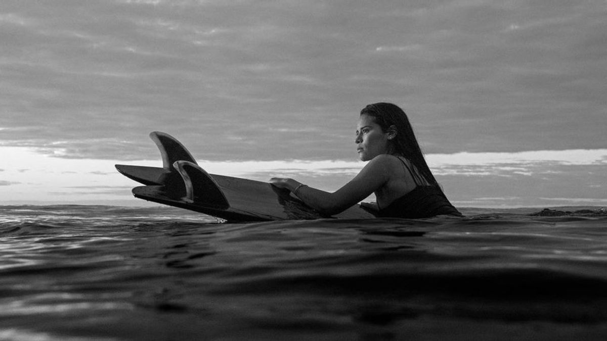 Un rayo mata a la surfista de 22 años Katherine Díaz mientras entrenaba en una playa de El Salvador Un rayo mata a la surfista de 22 años Katherine Díaz mientras entrenaba en una playa de El Salvador