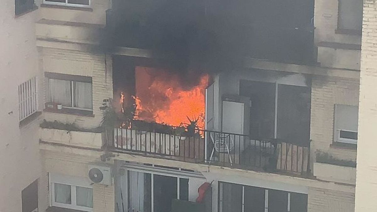 Muere un hombre en el incendio de su vivienda en Torremolinos Muere un hombre en el incendio de su vivienda en Torremolinos