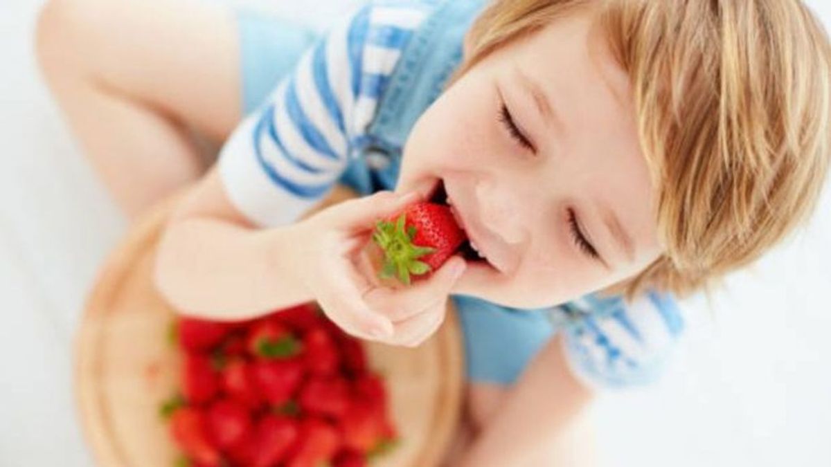 ¡Operación merienda! 5 formas divertidas de que tus hijos merienden sano y de introducir la fruta en su día a día.