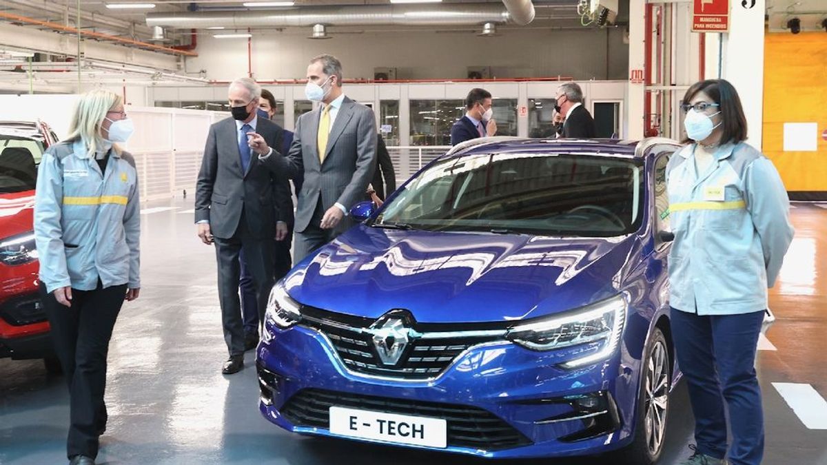 Renault fabricará cinco nuevos vehículos híbridos en España y generará 1.000 empleos más hasta 2024 Renault fabricará cinco nuevos vehículos híbridos en España y generará 1.000 empleos más hasta 2024