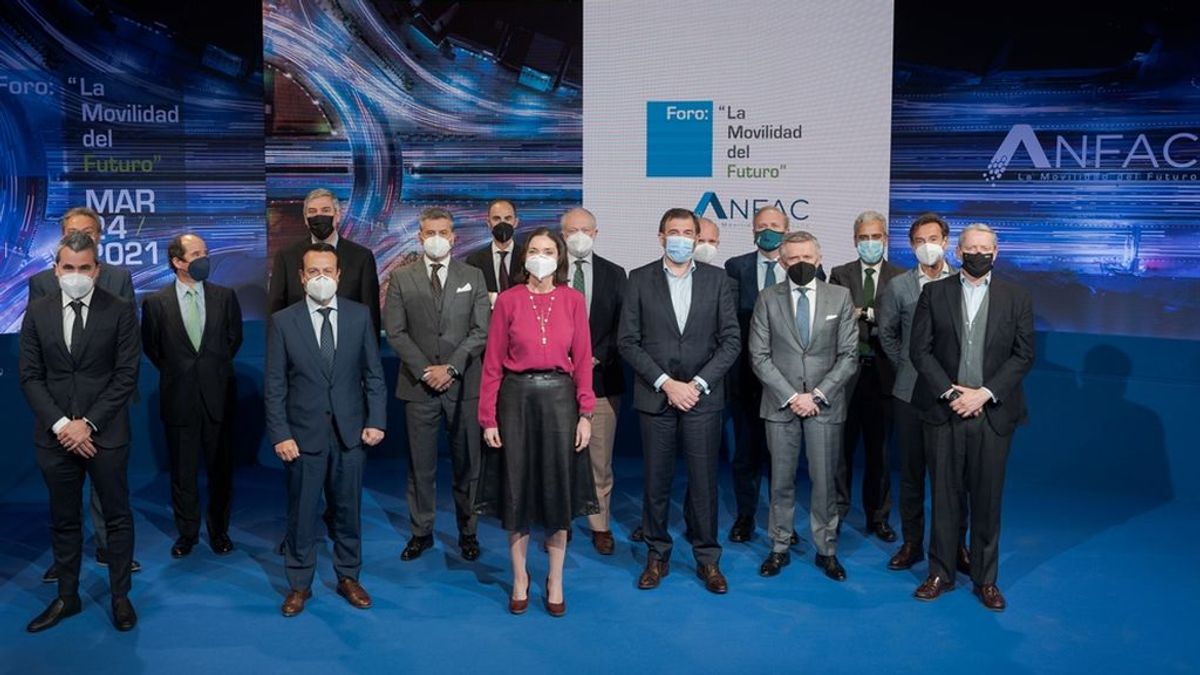 Apertura del Foro "La Movilidad del Futuro", organizado por Anfac Apertura del Foro "La Movilidad del Futuro", organizado por Anfac