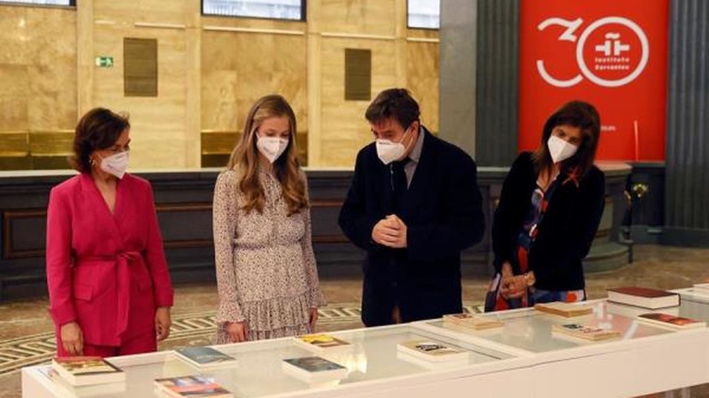 La princesa Leonor junto a Carmen Calvo y Luis García Montero