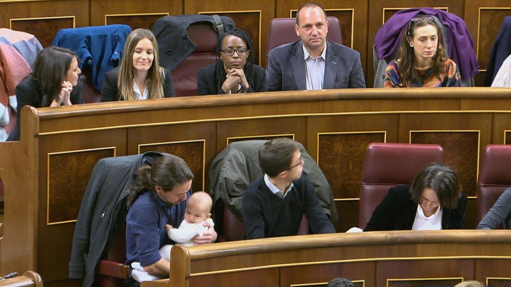 Iglesias con el niño de Bescansa