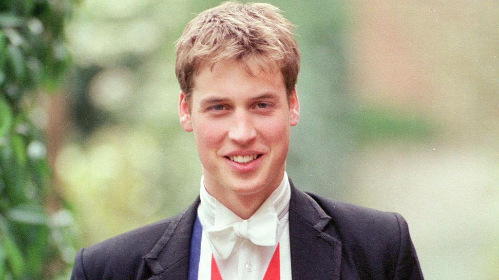 El príncipe William estudió en Escocia.