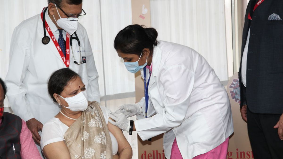 India suspende la exportación de vacunas de Astrazeneca para satisfacer su demanda interna
