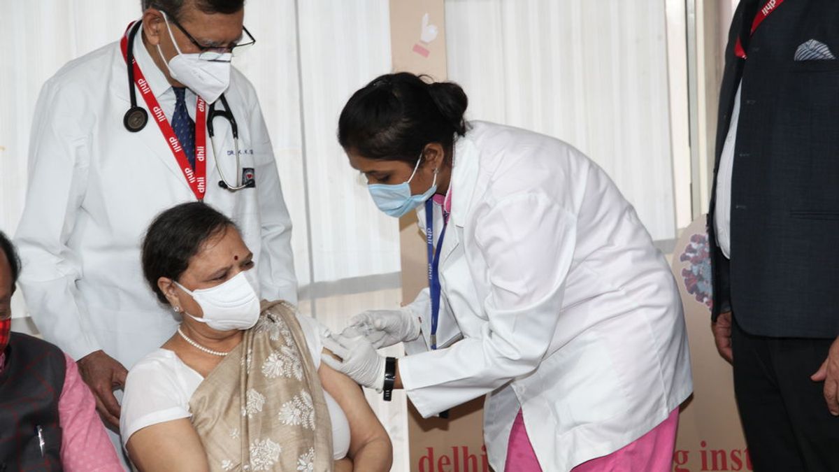 India suspende la exportación de vacunas de Astrazeneca para satisfacer su demanda interna India suspende la exportación de vacunas de Astrazeneca para satisfacer su demanda interna