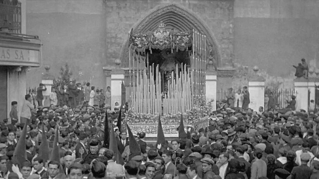 Si no hay Semana Santa, la recuperamos: así sonaban los pasos en Sevilla hace 90 años