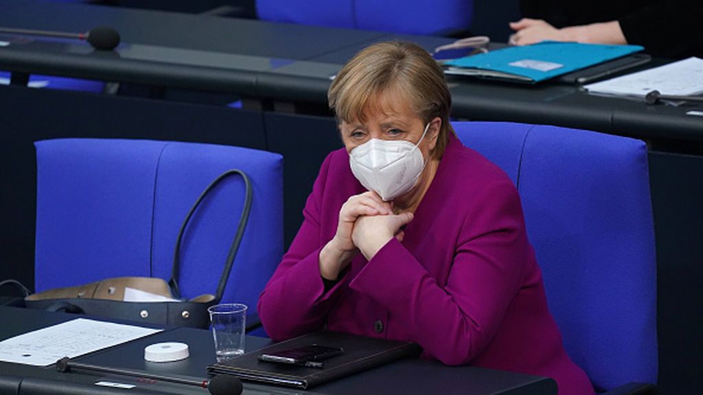 Tras pedir perdón, Merkel defiende su política y reconoce “hay que ser mejores” Tras pedir perdón, Merkel defiende su política y reconoce “hay que ser mejores”