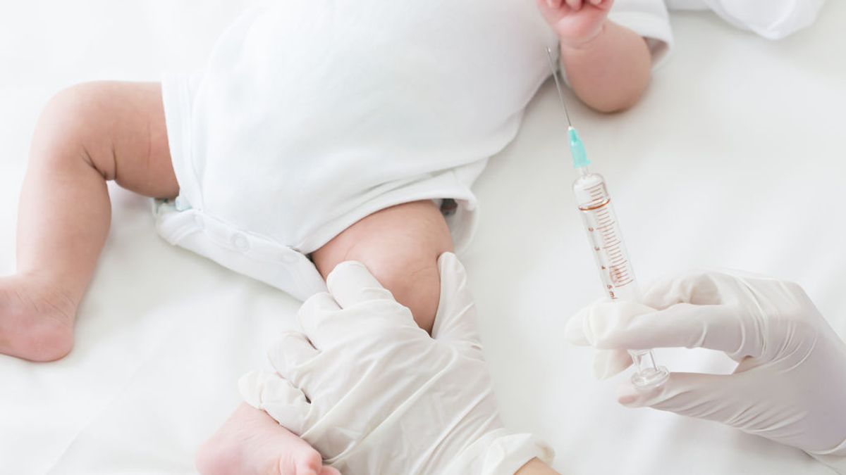 Pfizer, Moderna y Janssen prueban ya sus vacunas en bebés y embarazadas