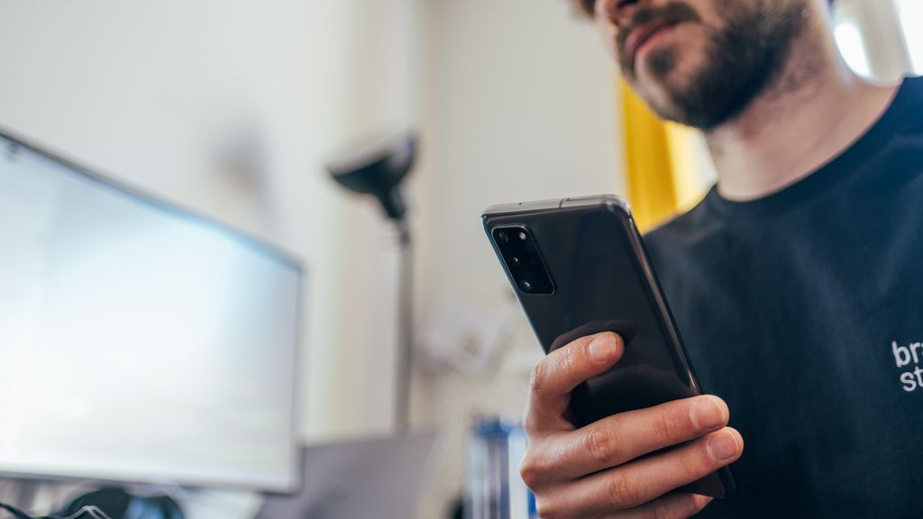 24 horas desconectado de móvil y pantallas por un premio de 2.400 dólares: el nuevo reto detox sin tecnología