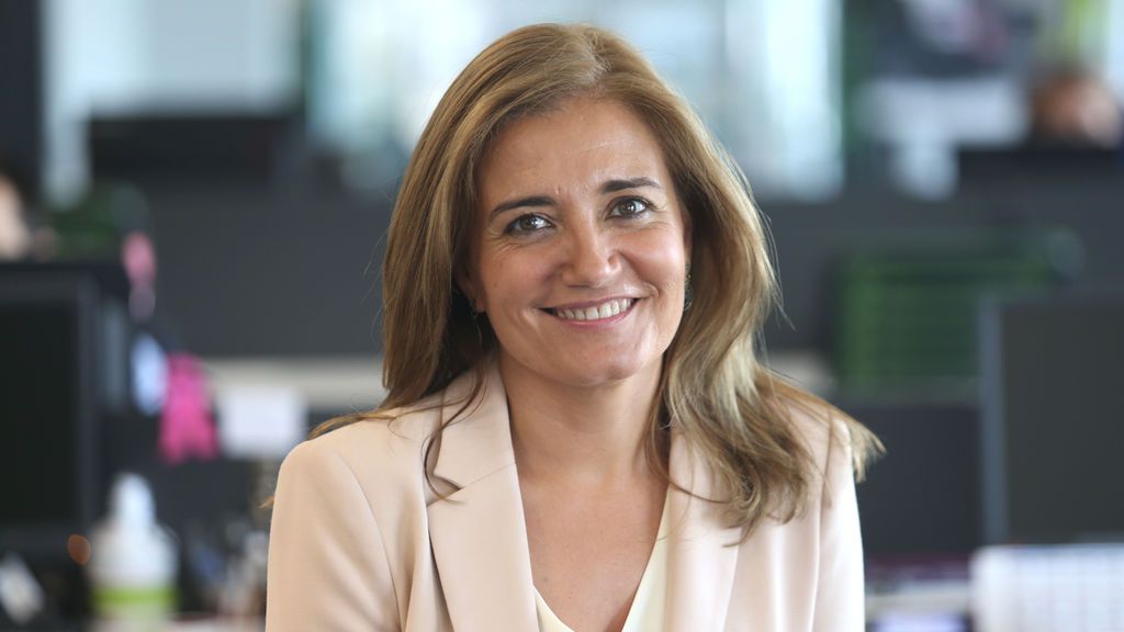 Ana Pérez, Directora Médica de AstraZeneca en España: La responsable de AstraZeneca en España responde a las dudas: "Soy médico, menor de 55 años y me he puesto nuestra vacuna"