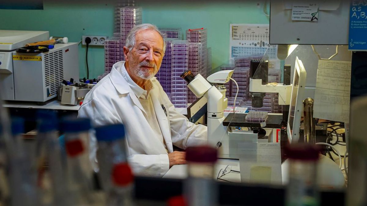 La lucha desigual de los científicos españoles: dos millones para la vacuna de Enjuanes frente a los 9.000 de AstraZeneca La lucha desigual de los científicos españoles: dos millones para la vacuna de Enjuanes frente a los 9.000 de AstraZeneca