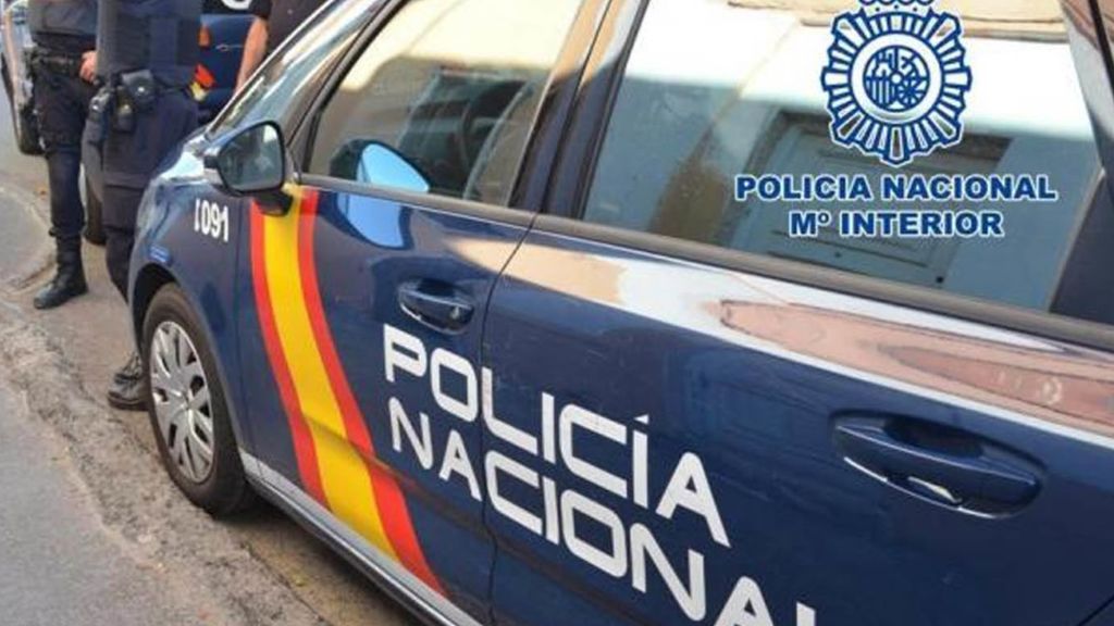 EuropaPress_3423019_matrimonio_detenido_valladolid_ella_hurto_joyas_piso_anciano_cuidaba_esposo