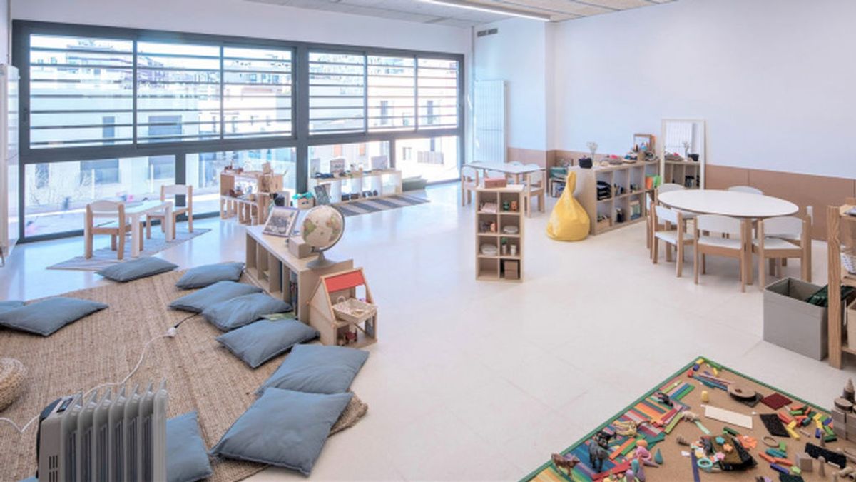 Barcelona substituye los pupitres en el aula por espacios adaptados a los nuevos modelos educativos Barcelona substituye los pupitres en el aula por espacios adaptados a los nuevos modelos educativos