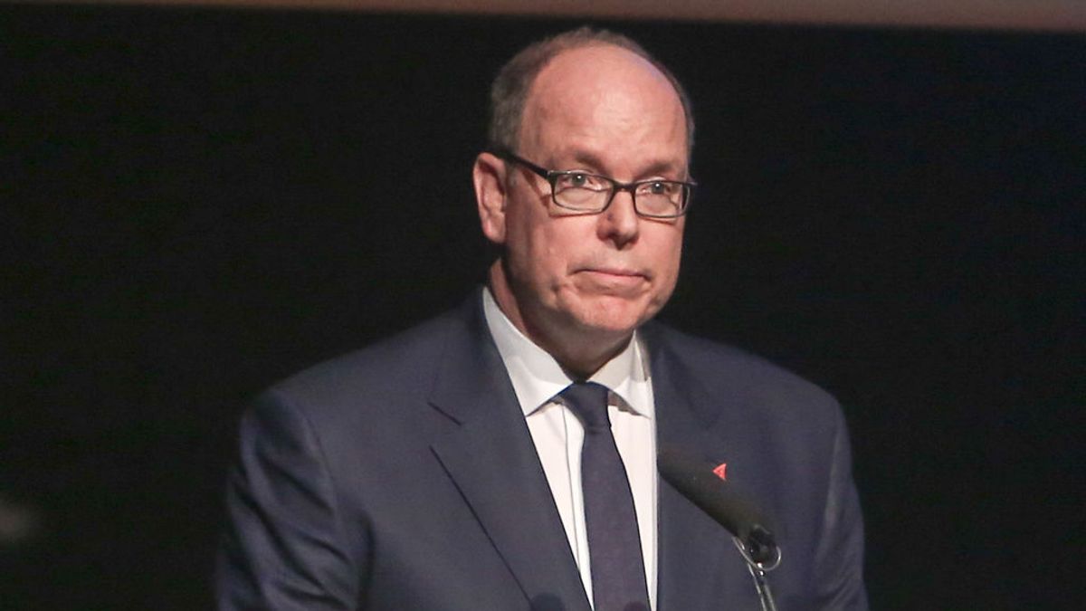 El príncipe Alberto de Mónaco, sobre la entrevista de Meghan y Harry: "Me molestó. Eso se aclara en privado" El príncipe Alberto de Mónaco, sobre la entrevista de Meghan y Harry: "Me molestó. Eso se aclara en privado"