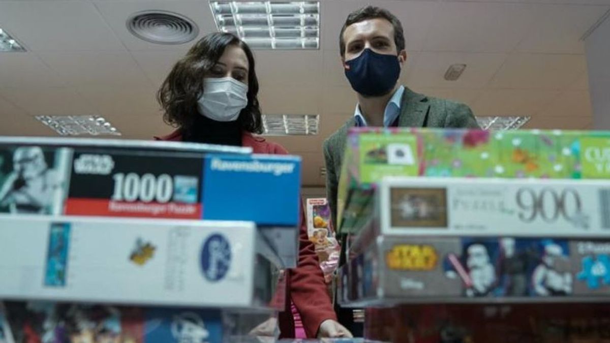 Casado y Ayuso: 'Pacto de no agresión' a Vox y las elecciones en Madrid como laboratorio para unir a la derecha Casado y Ayuso: 'Pacto de no agresión' a Vox y las elecciones en Madrid como laboratorio para unir a la derecha