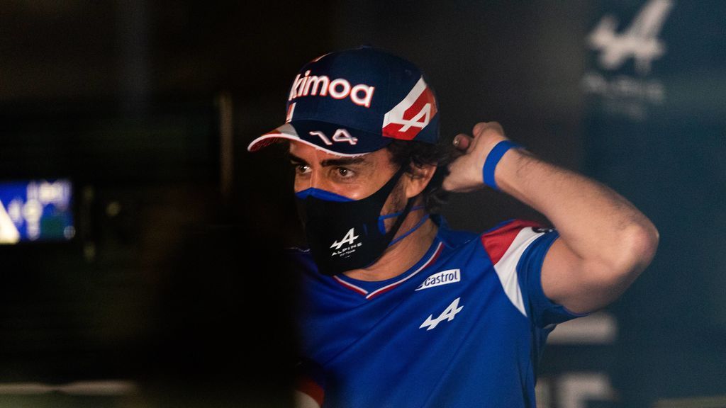 Fernando Alonso aclara sus palabras: "Dije que soy mejor que entonces, no que sea mejor que ellos"