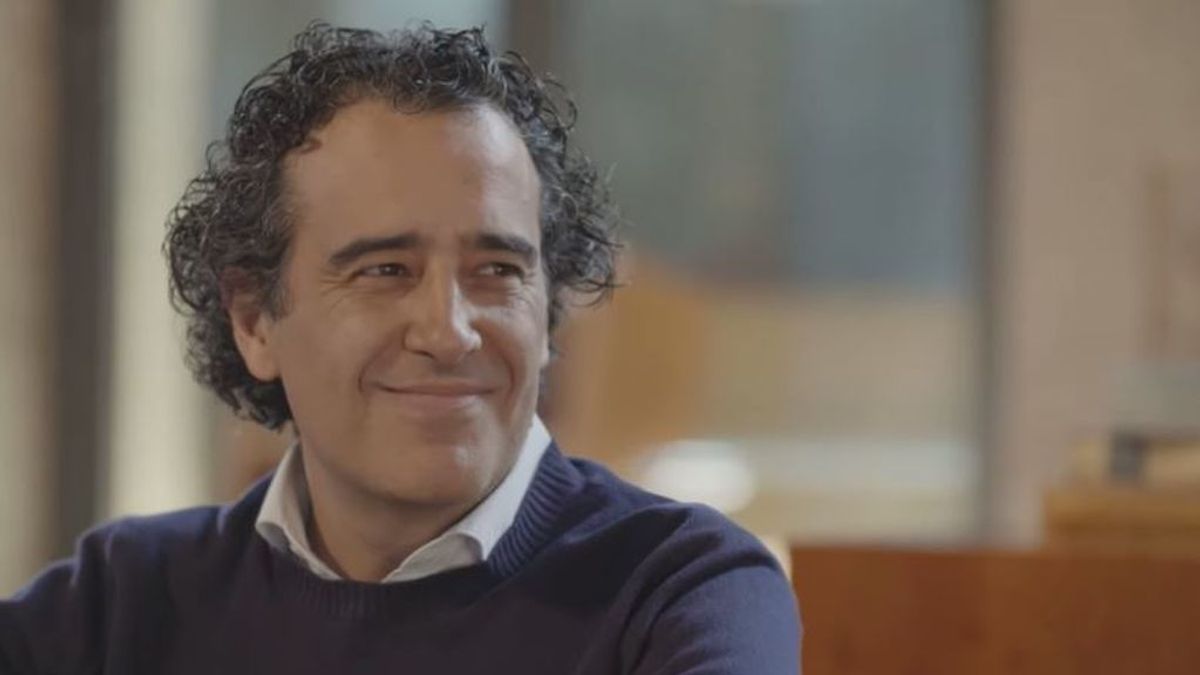 Jordi Musons, director de una de las escuelas más innovadoras de Cataluña: "El éxito educativo no es saber memorizar " Jordi Musons, director de una de las escuelas más innovadoras de Cataluña: "El éxito educativo no es saber memorizar "