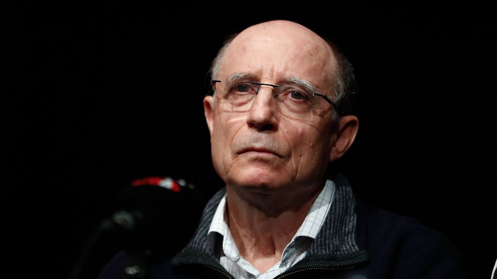 El hombre que ayudó a morir a su mujer no irá en la candidatura de Iglesias: "La que iba a caer sobre este pobre hombre, Ángel Hernández" El hombre que ayudó a morir a su mujer no irá en la candidatura de Iglesias: "La que iba a caer sobre este pobre hombre, Ángel Hernández"