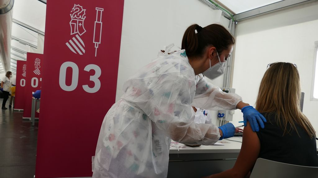 Más de 60.000 docentes reciben este sábado la vacuna en la Comunitat Valenciana