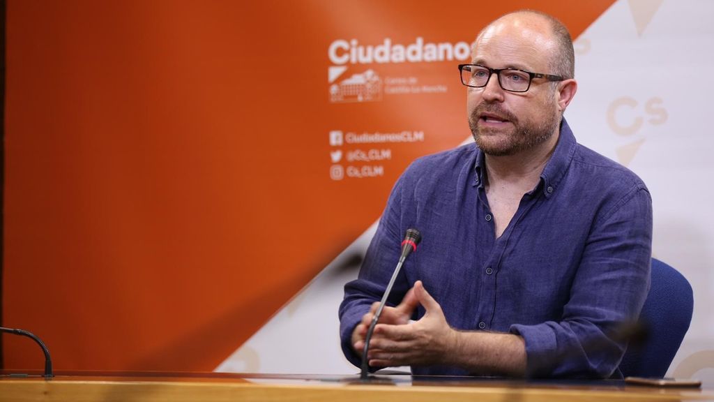 El presidente de C's en las Cortes de Castilla-La Mancha deja el partido y la vida política El presidente de C's en las Cortes de Castilla-La Mancha deja el partido y la vida política