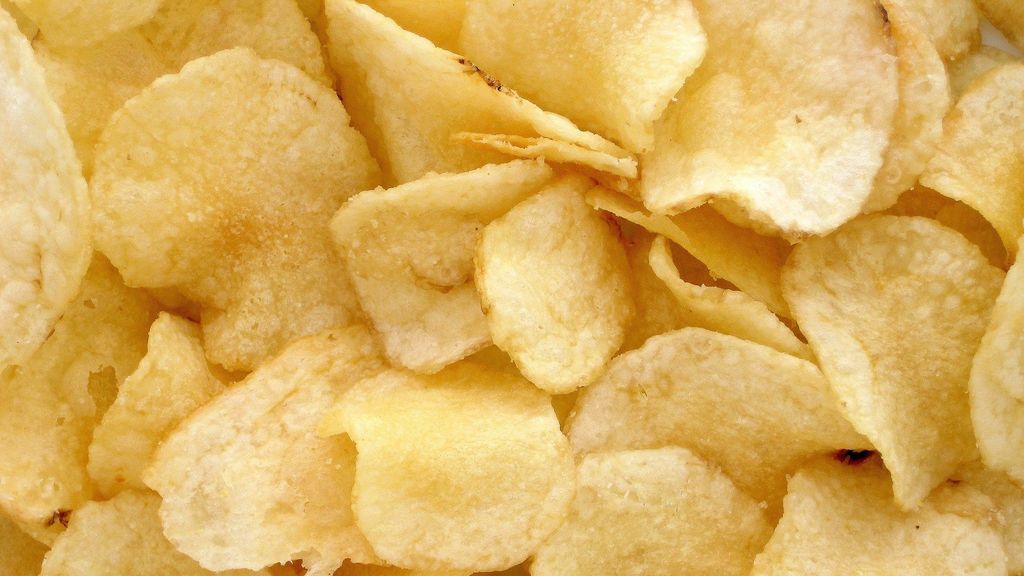chips-potatoes-1418192_1920