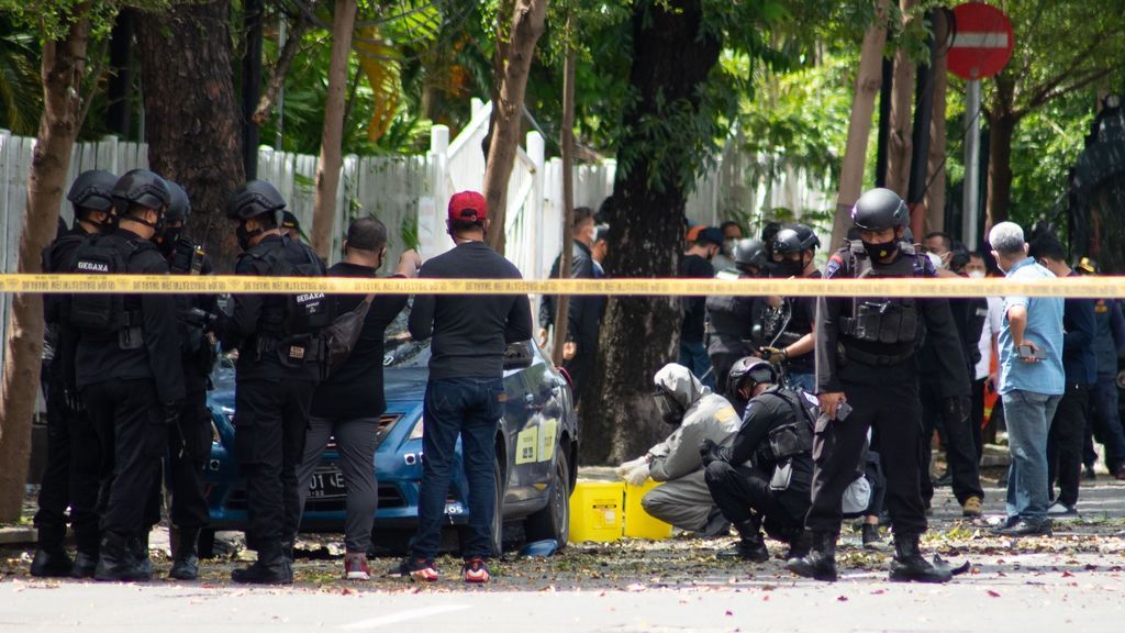 Atentado suicida en una iglesia de Indonesia en el Domingo de Ramos: 14 heridos