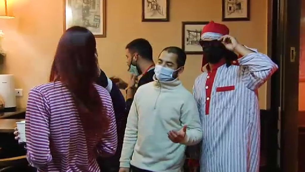 El pijameo se pone de moda en los bares de Zaragoza