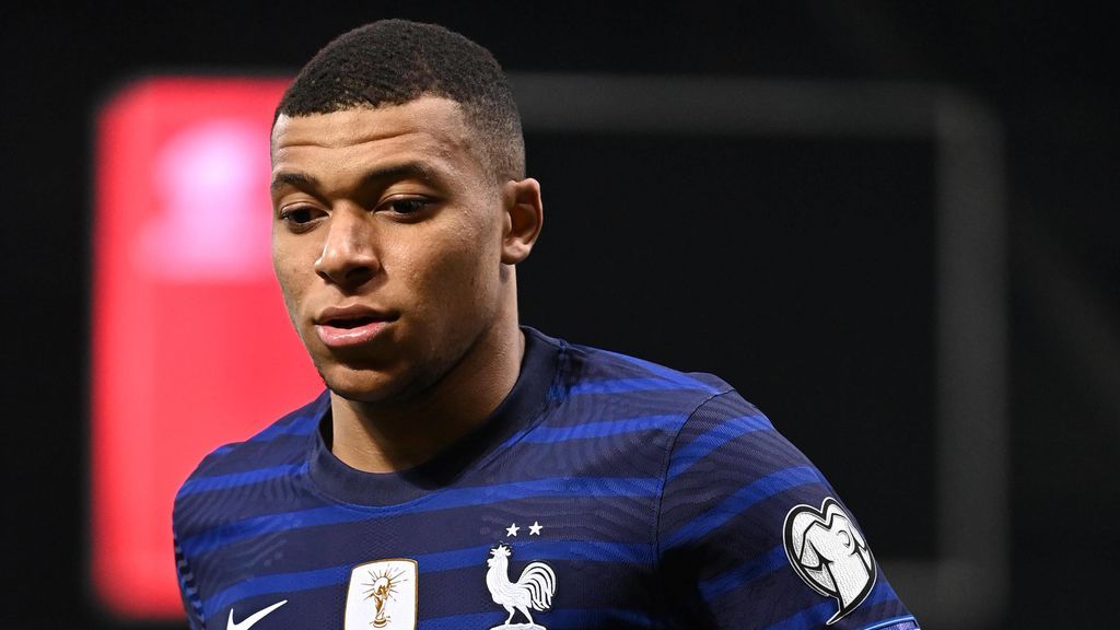 Mbappé falló un penalti con Francia.