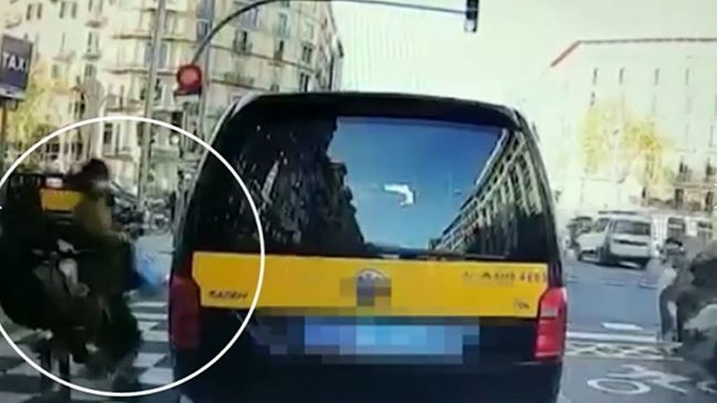 Investigan el atropello de una mujer por un patinete eléctrico en Barcelona