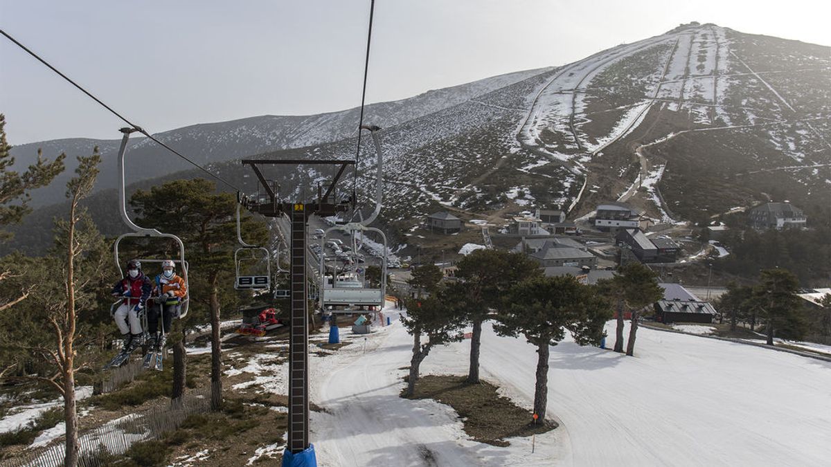 La estación de esquí de Navacerrada cierra temporada y espera que el Ministerio rectifique para volver a abrir La estación de esquí de Navacerrada cierra temporada y espera que el Ministerio rectifique para volver a abrir