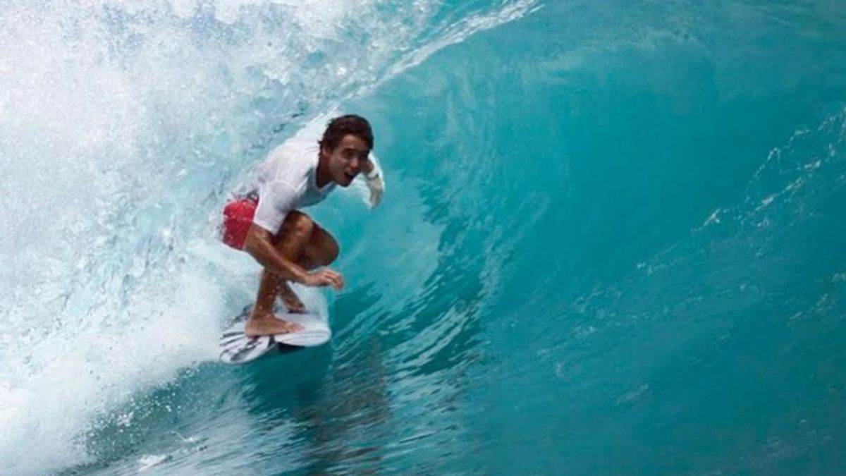 Muere Pedro Tanaka, el mirlo blanco surf mundial, a los 23 años